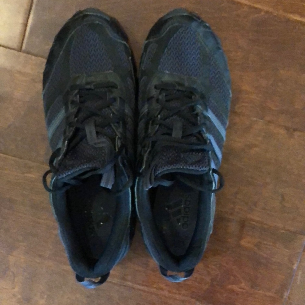 Adidas - Picture 2 of 4